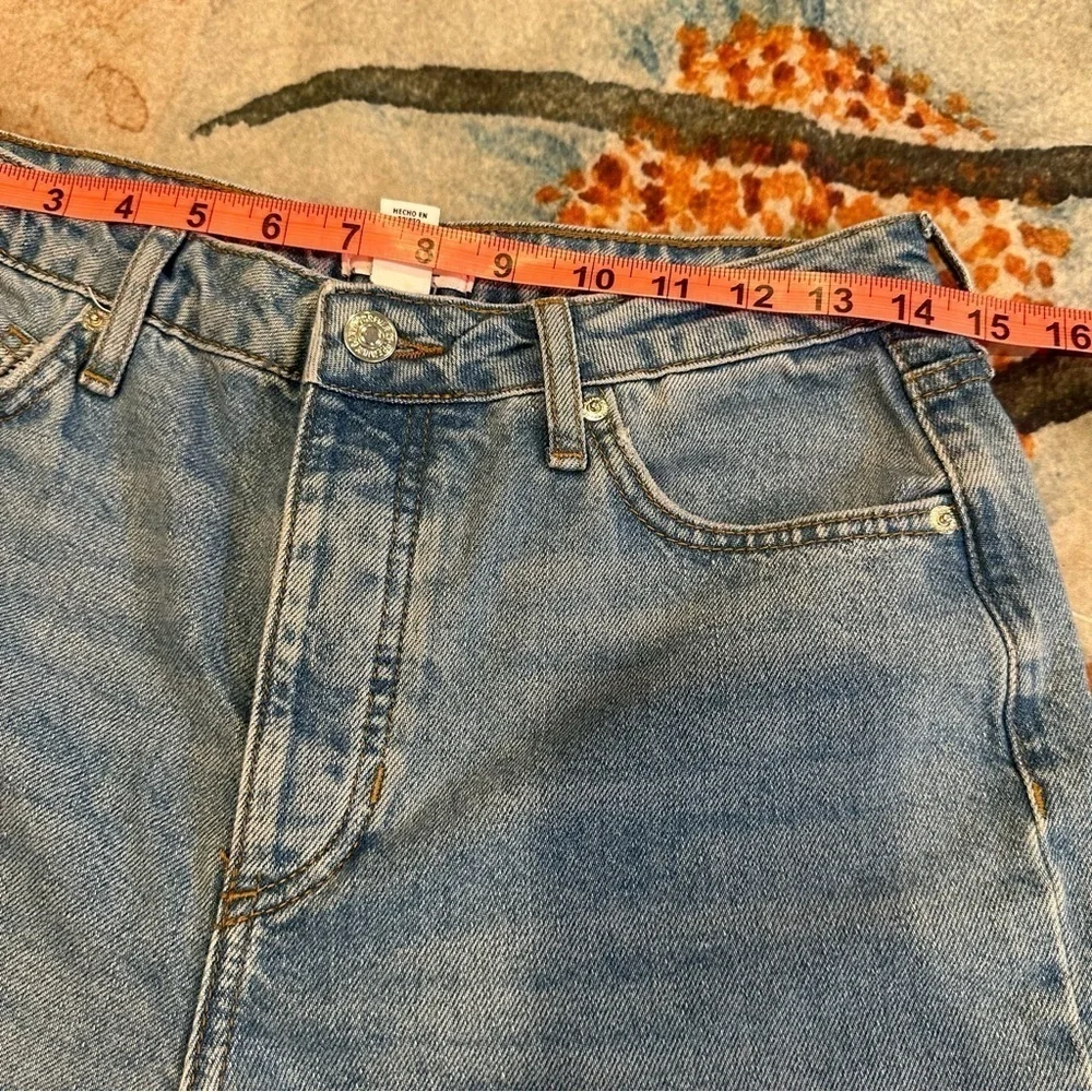 Forever 21 Premium high waisted distressed straight leg boyfriend jeans - Picture 11 of 14
